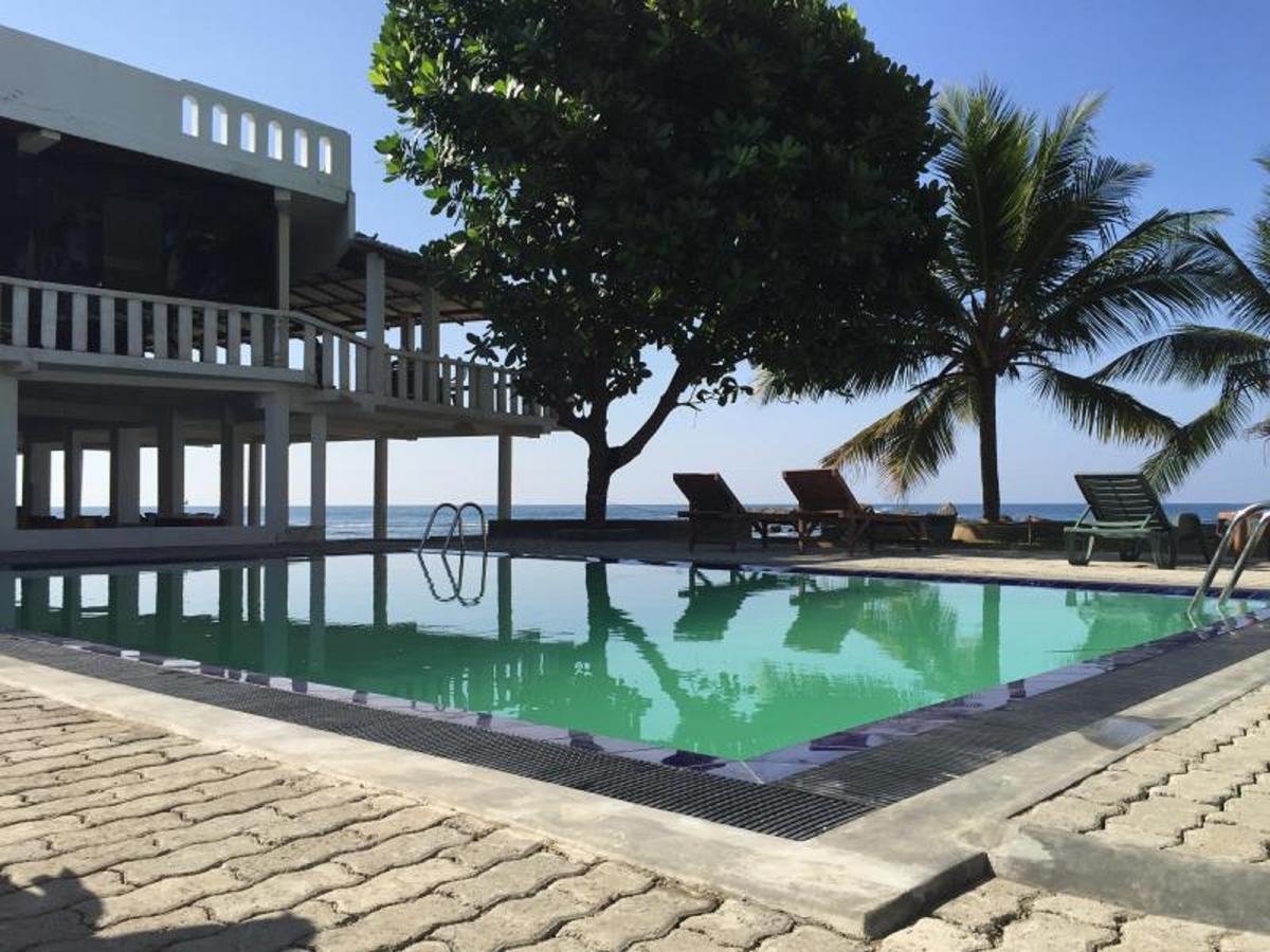 Miltons Beach Resort Unawatuna Esterno foto