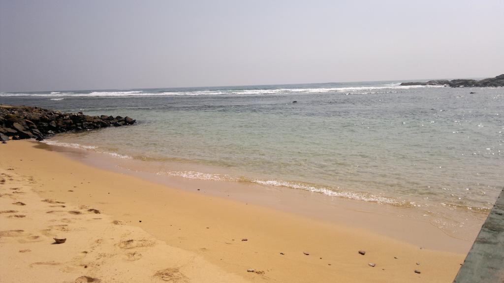 Miltons Beach Resort Unawatuna Esterno foto